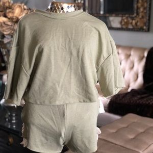 Tie up sweater and short set